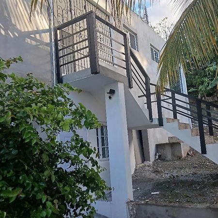 Hill View Rooms Saint Mary Exterior foto