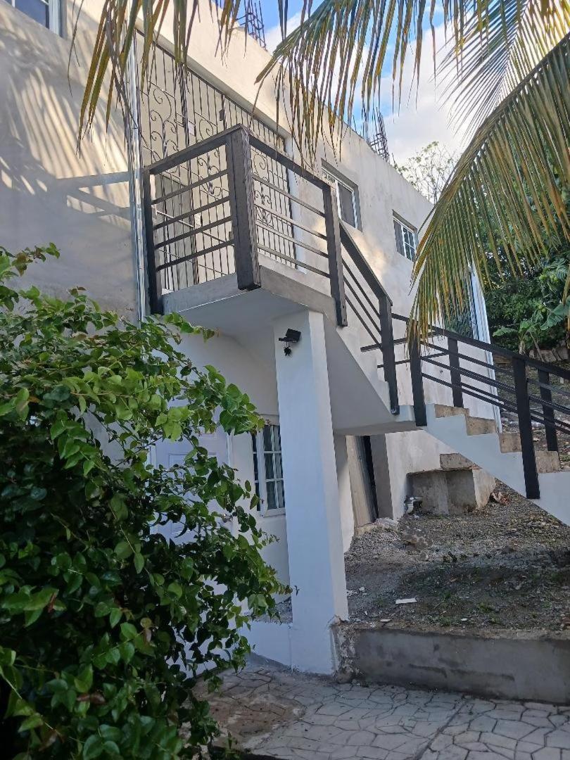 Hill View Rooms Saint Mary Exterior foto